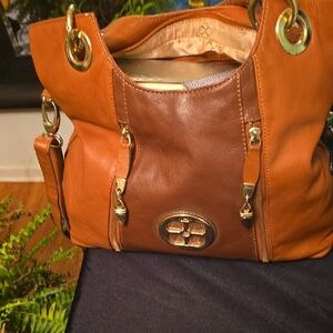 Chic Tan and Brown Leather Shoulder Bag